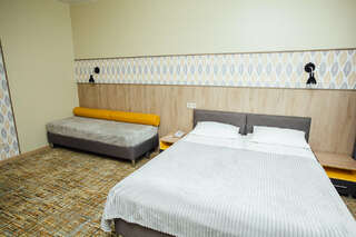 Отель Экопарк Поляны Рязань Трехместный номер Делюкс-2